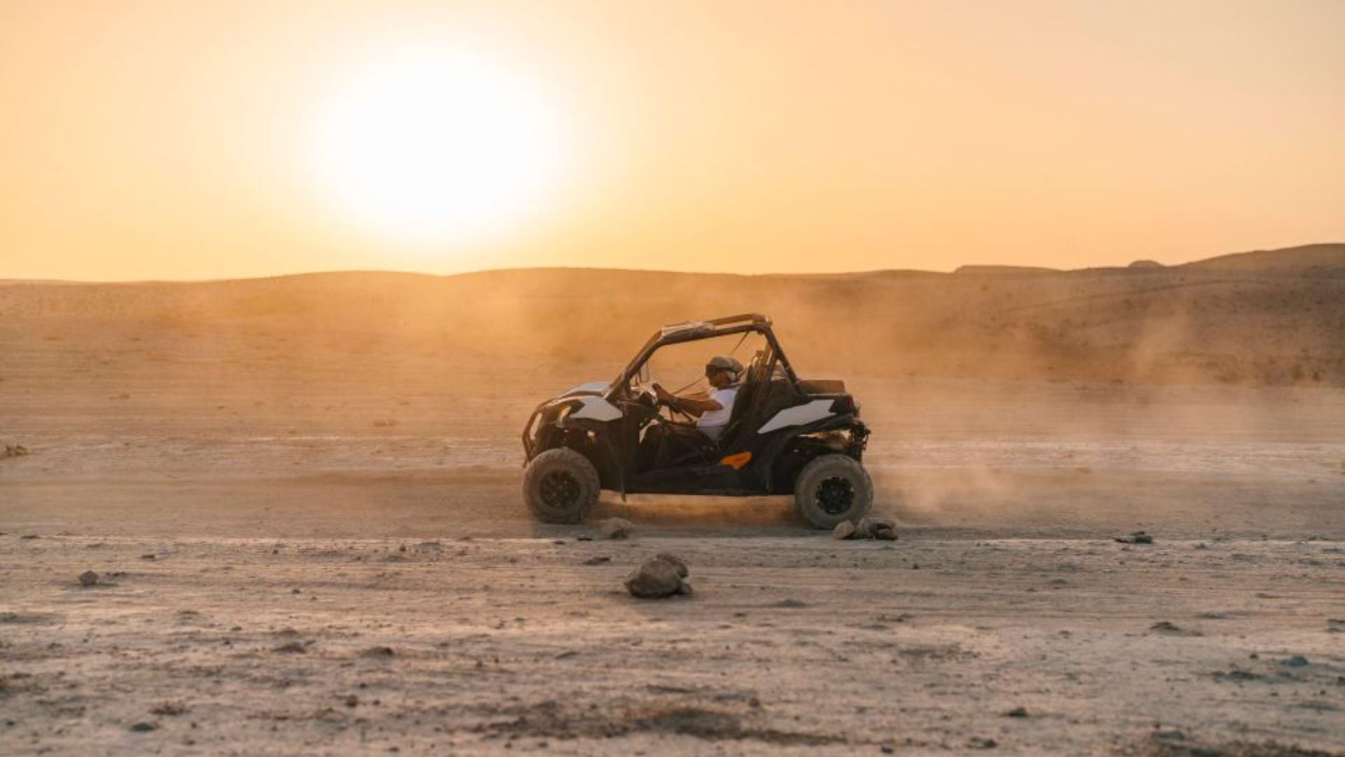 Marrakech Adventure: Buggy for 2 + Camel Riding & Dinner Show